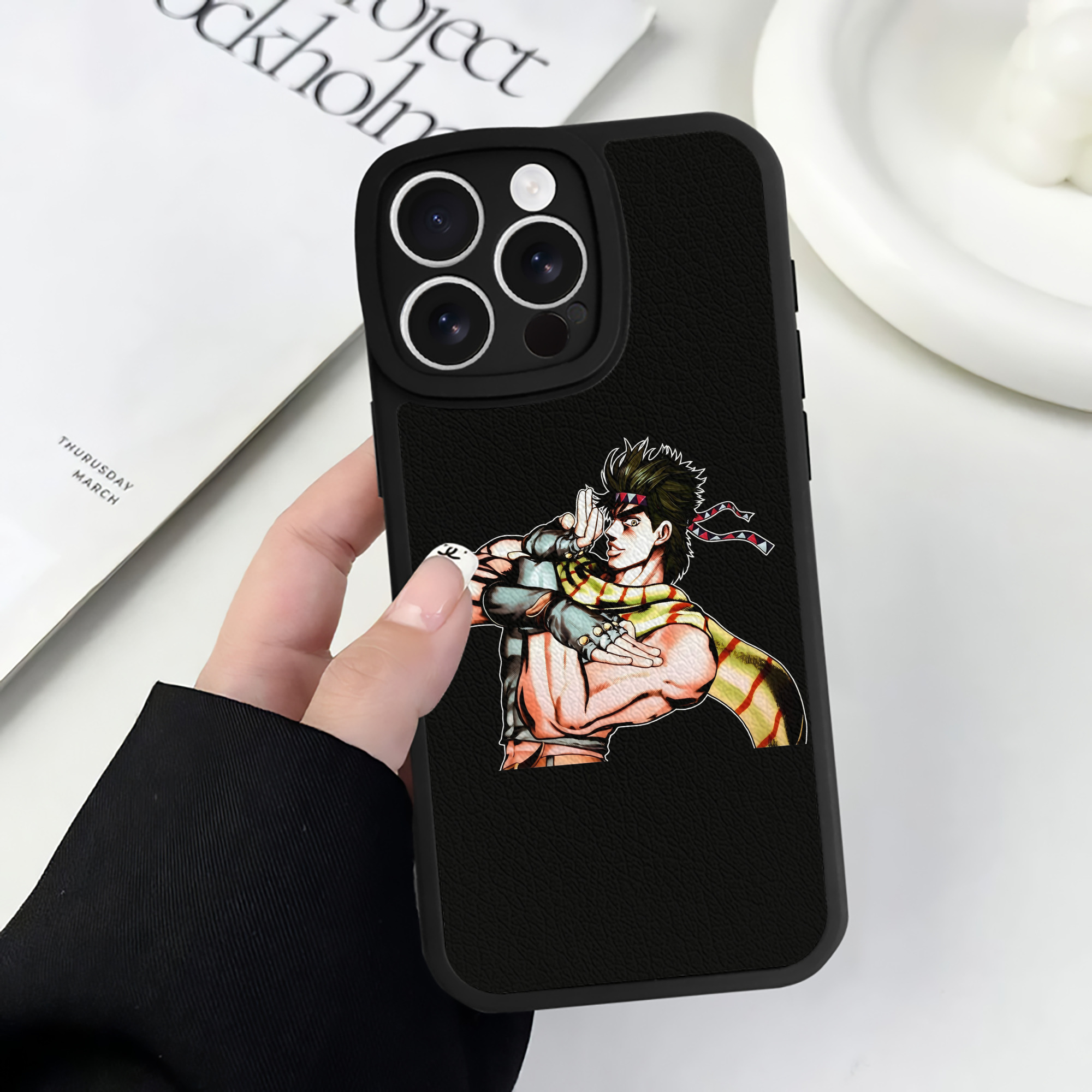 （画像用） ジョジョの奇妙な冒険 ジョセフ?ジョースター JoJo's Bizarre Adventure Joseph Joestar 【iPhone 16シリーズ対応】シリコンスマホケース（レザー調） 材質：シリコン